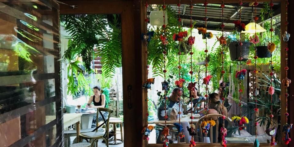 SpeedHoundHQ's tweet photo. Flips&amp;Flips Home Made Donuts
Chiang Mai, Thailand
Avg. Download: 26.32 Mbit/s
Avg. Upload: 20.61 Mbit/s
https://t.co/YPC2wUWRmM

#SpeedHound #SpeedTest #DigitalNomad #ChiangMai #Thailand https://t.co/zlQPGLlIaT