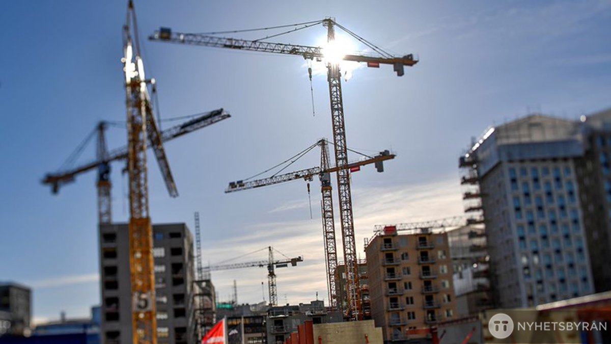 Ser fortsatt mörkt för byggbolagen och försäljningen av nyproducerade bostäder, visar en ny rapport från byggföretaget Veidekke.
t.sr.se/2uaqjM9