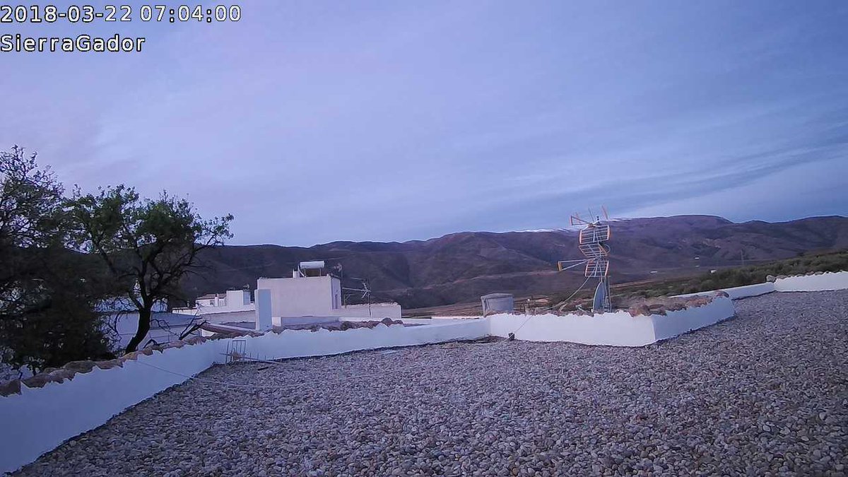 Está pasando en #Padules Temperatura: 4.4ºC Viento: 0.0 km/h Dirección ENE aytopadules.com #SierraNevada #Alpujarra #Almería