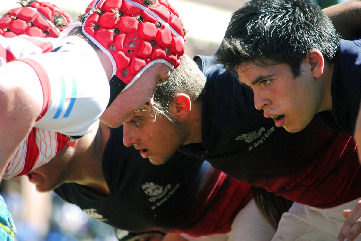 Nuestro First XV jugó un muy duro partido con St Georges School de Vancouver, Canadá. Si bien el resultado fue 15-10 a favor de los visitantes, una vez más nuestro equipo demostró un compromiso total, especialmente en la defensa.
¡Felicitaciones y a seguir adelante!