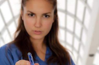 infirmierscom's tweet image. #Universitarisation, #pratique avancée : où sont les #spécialités #infirmières ? Le flou artistique demeure ? @unaibode @President_ANPDE @ANPDE @SNIA75 #ceepame @SyndicatIbo #snipuerlib  #AEEIBO @agnesbuzyn @VidalFrederique infirmiers.com/votre-carriere…