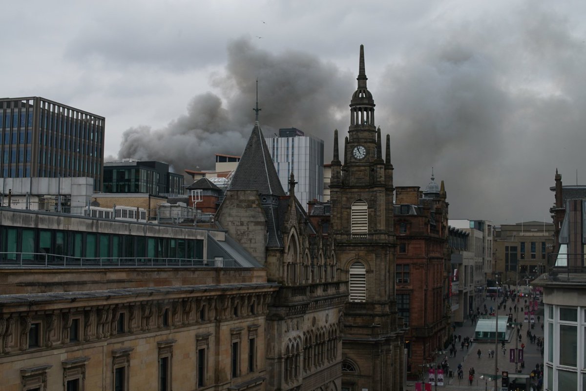 WandernMedia's tweet photo. @BBCScotland @BBCScotlandNews we have lots of photos and footage of the Glasgow Sauchiehall Street blaze - let us know if you want to see more. Fantastic work by first responders at the scene. https://t.co/xOzqrfXJeM