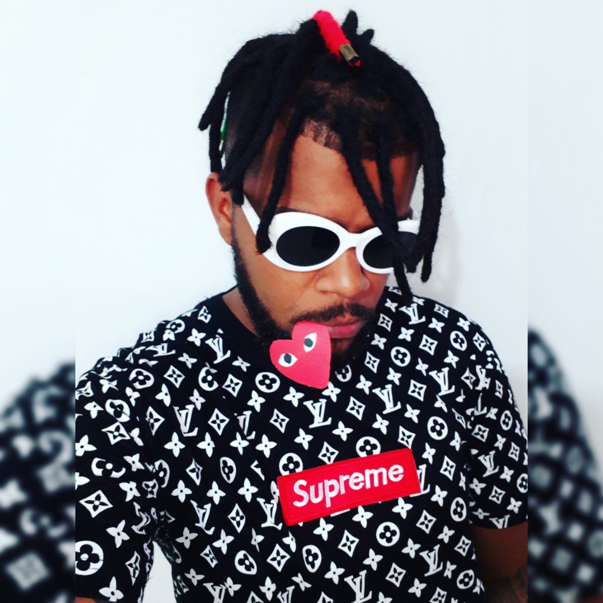 RooseveltObrig1's tweet photo. lover💚 •
•
•
#uzisnippet #liluzivert #liluzi #playboicarti #liluzivertsnippet #luvisrage #xotourlife #liluzivertvstheworld #luvisrage2 #liluzivertvstheworld2 #liluzivertfans #uzisnippet #vlone #uzilife #uzigang #lilpump #808mafia #metroboomin #doncannon #freeuzisnippets2018 https://t.co/LYGbbE0prE