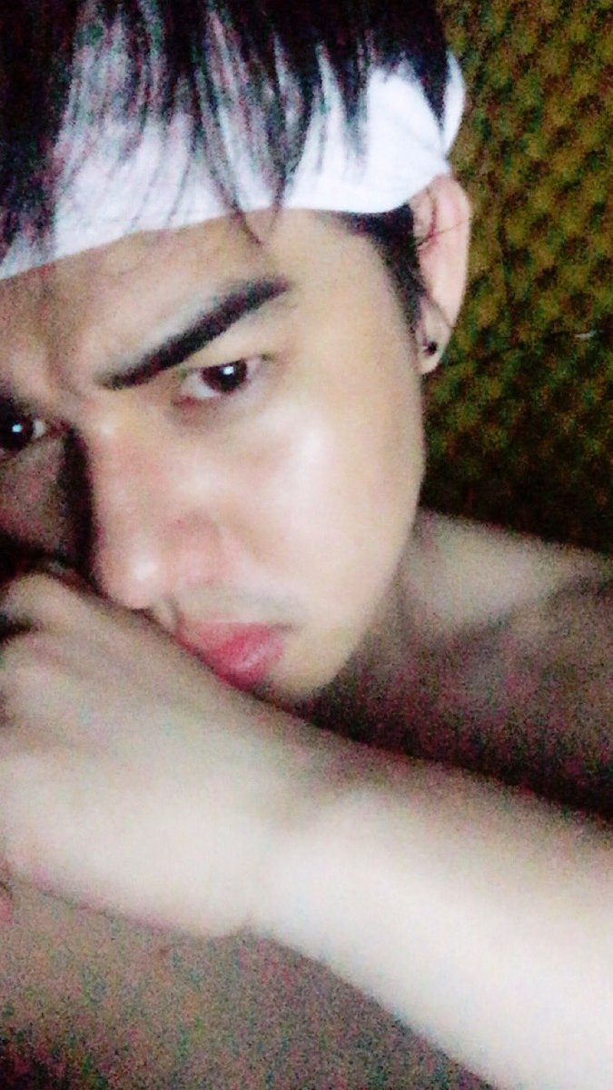 mjcayabyab6's tweet photo. Right after exercise. Summer ready!! #LetsGoBurnSomeFat https://t.co/Q0Ox4BLXyW