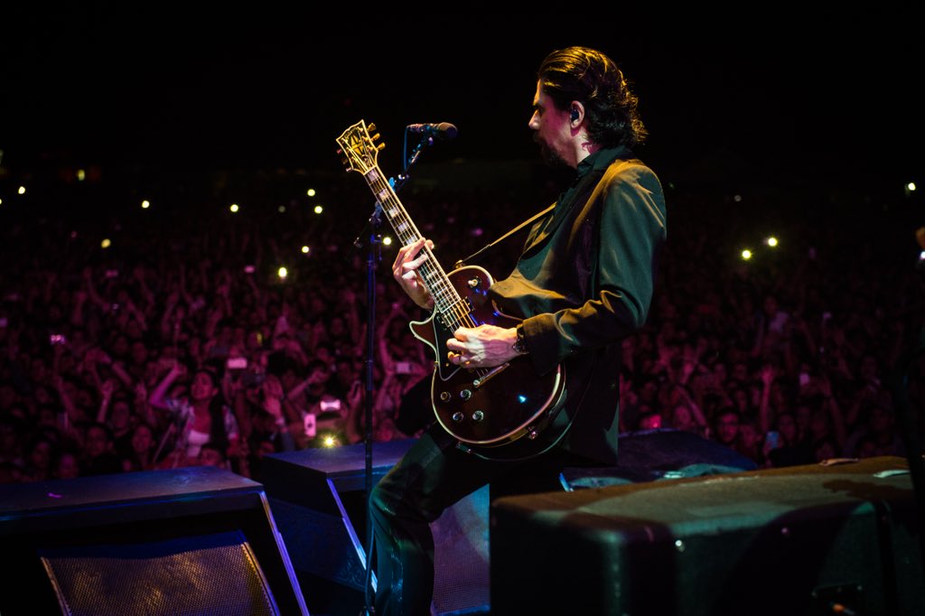 thekillers's tweet photo. Para-Para-Paraguay 🇵🇾 https://t.co/zLgBl4L1zp