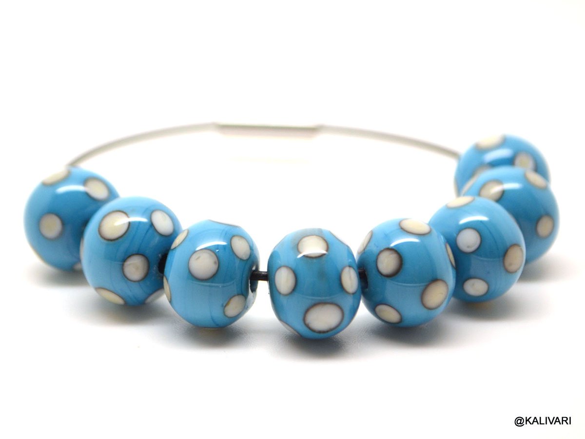 Kalivaribeads's tweet photo. #lampwork #spring #glassbeads #glasperlen #handmade #handmadejewellery #makingjewellery #schmuckmachen #handgefertigterschmuck #Schmuckzubehör #jewelrysupplies #jewelrymaker https://t.co/qucvBWpu3M