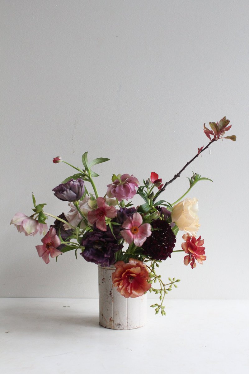 Spring table flowers for Jen and Toby's wedding last weekend.
