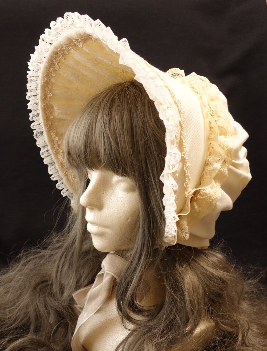 ダンテルドールボンネット』 ¥14000(イベント販売価格) サンドベージュ