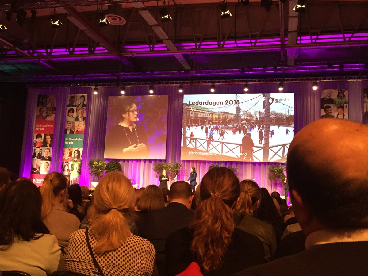 Mariesen71's tweet photo. Stockholms stadsdirektör Ingela Lindh välkomsttalar om hållbart ledarskap för 1200 chefer på #ledardagen2018 https://t.co/ieo0JAofoZ