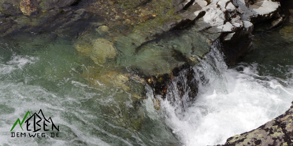 Freies Trinkwasser beim #Trekking #Wandern &amp; #Vanlife ? Ohne teuren #Wasserfilter ? So geht’s:
  nebendemweg.de/gruene-ecke/fr… #zerowaste