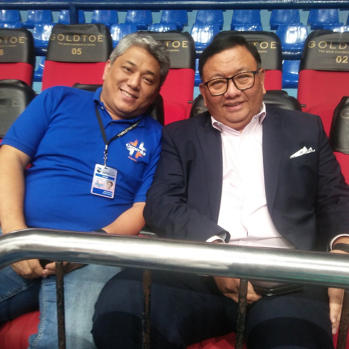GenerikaAyalaLS's tweet photo. Team Owner Sir Jay Ferrer and Ayala Corp. Managing Director Sir Rene Almendras are both in the arena to show their #AllOutSupport to the team! Let's go fight ladies! ๐ช #AllOutHustle https://t.co/picYdOQsfm