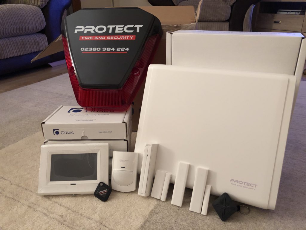ProtectSecur1ty's tweet photo. A nice little pile of goodies turned up at the door yesterday, looking forward to testing it out! @OrisecLtd #orisec #lookspromising #intruderalarm #burglaralarm #protectyourhome #protectyourbusiness #burglarsbeware #petdetector #microcontact #microshock #protectfireandsecurity https://t.co/9ZgKGwfA0O