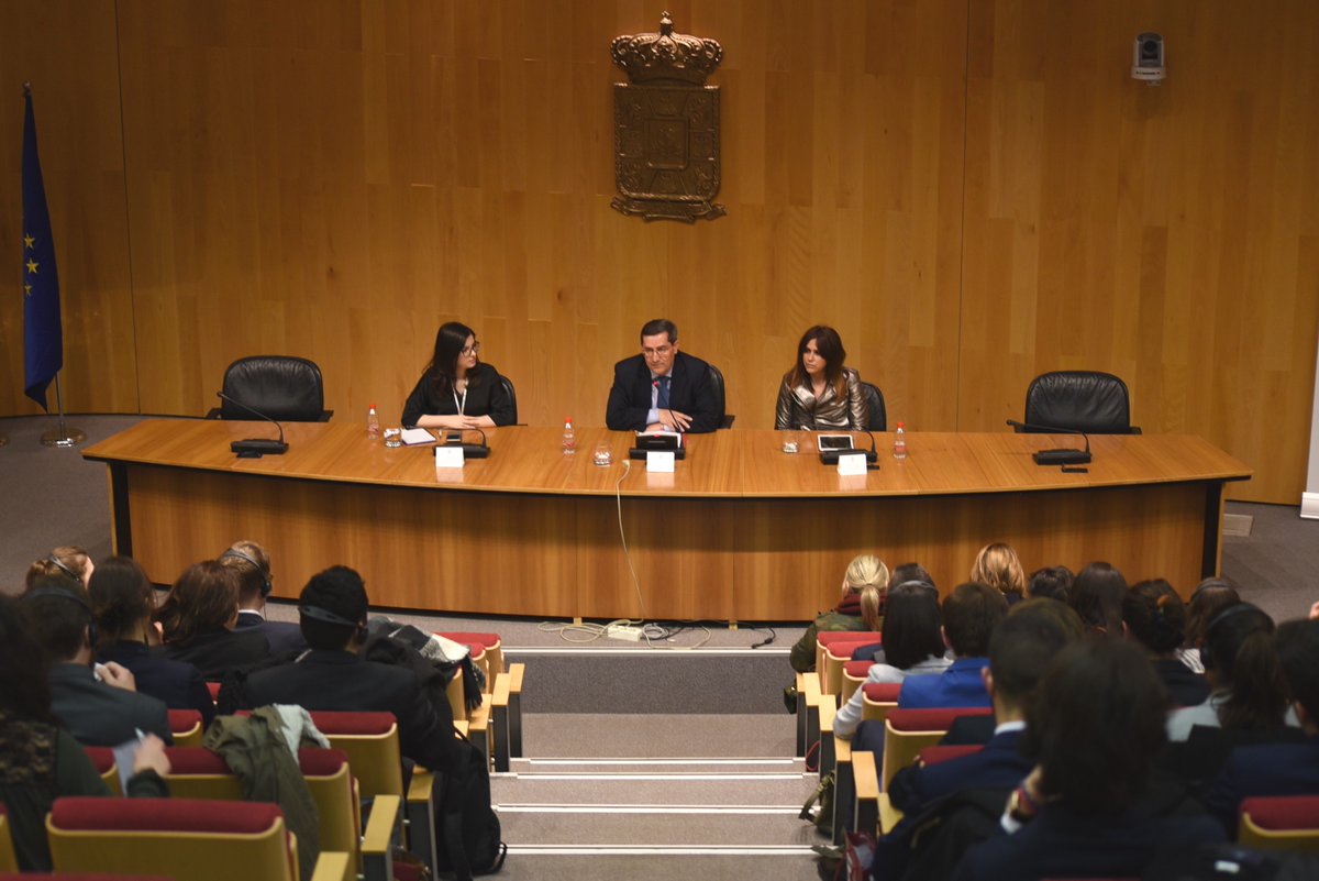 dipgra's tweet image. Damos por inaugurado el Encuentro #ModelEuropeanUnion (MEU) 2018 en la sede de @dipgra ¡Bienvenidos a Granada!