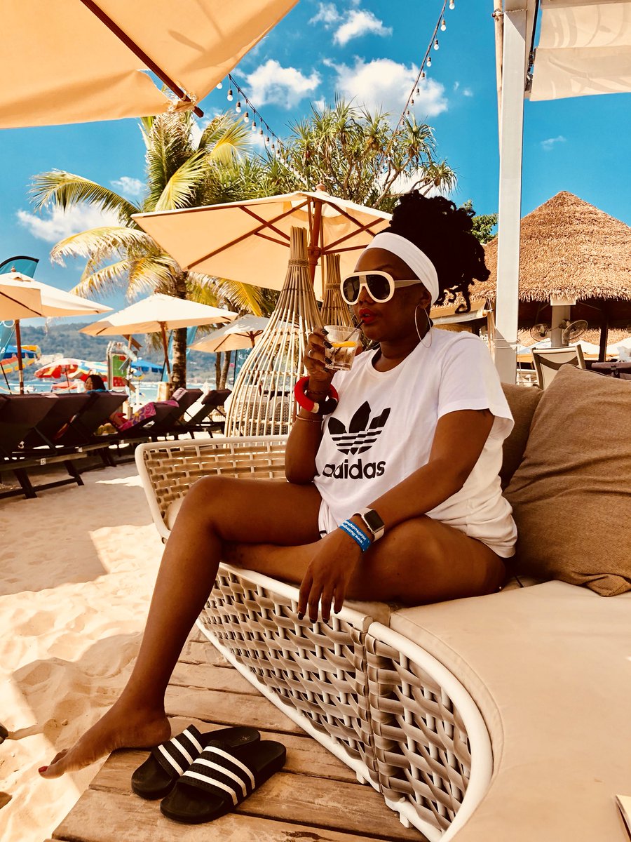 Leratolicious's tweet photo. Zen AF! 🌴
•
•
•
#Greatful #YourFave #AdiDay #Slaycation https://t.co/eUTos4f7EJ