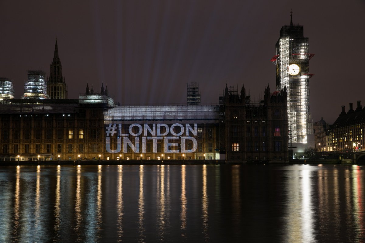 MayorofLondon's tweet photo. We will never forget the innocent lives lost in the horrific terror attacks on our city in 2017, nor the bravery of our emergency services and first responders who ran towards danger while urging the rest of us to run to safety. #LondonUnited https://t.co/nASI58Y5Zo