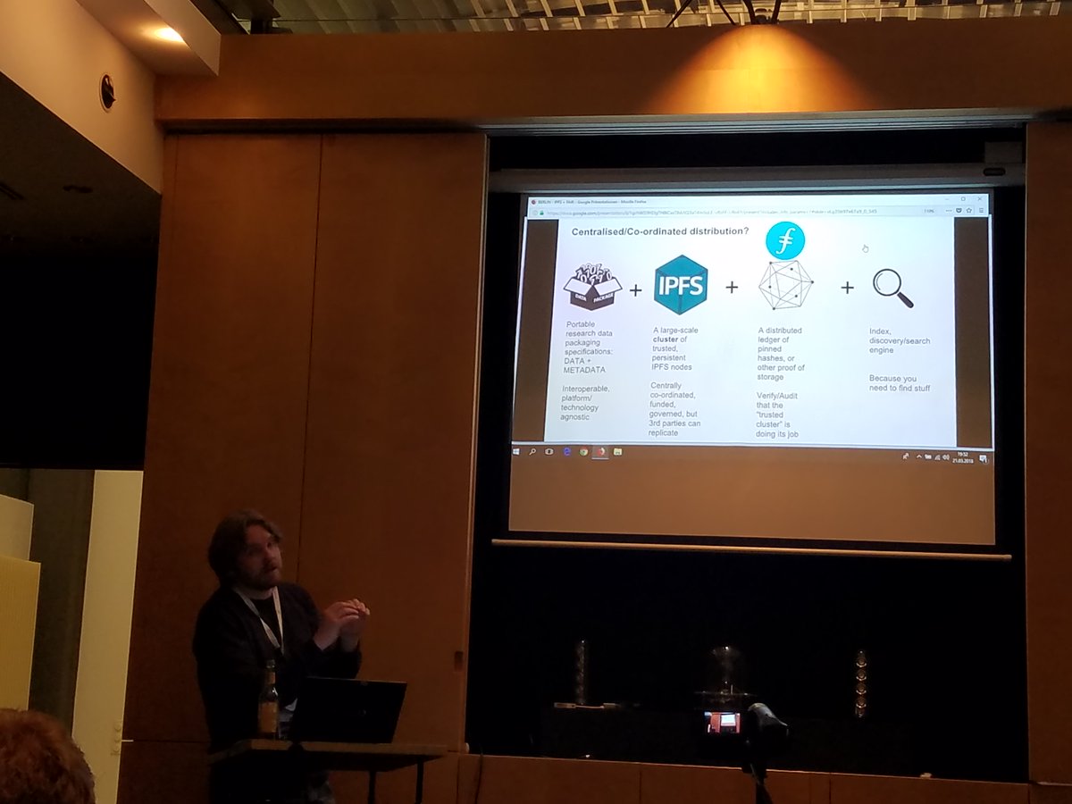 aboynejames's tweet image. decentralised data infrastructure for science talk by @eocarragain FAIR plus IPFS #blockchainforscience meetup Berlin