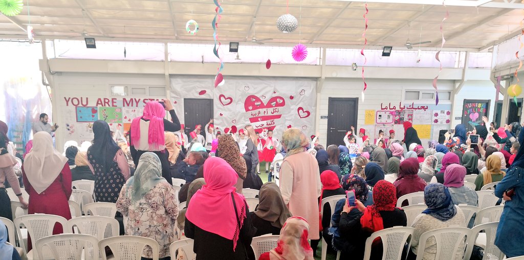 أروع القلوب قلبك وأجمل الكلام همسك وأحلى ما في حياتي أنك أمي# كلام معبّر# مشاعر الحب والشوق للقاء ست الحبايب#
من متعلمو الأول معايدة خاصة لكل أم عربية ❤️