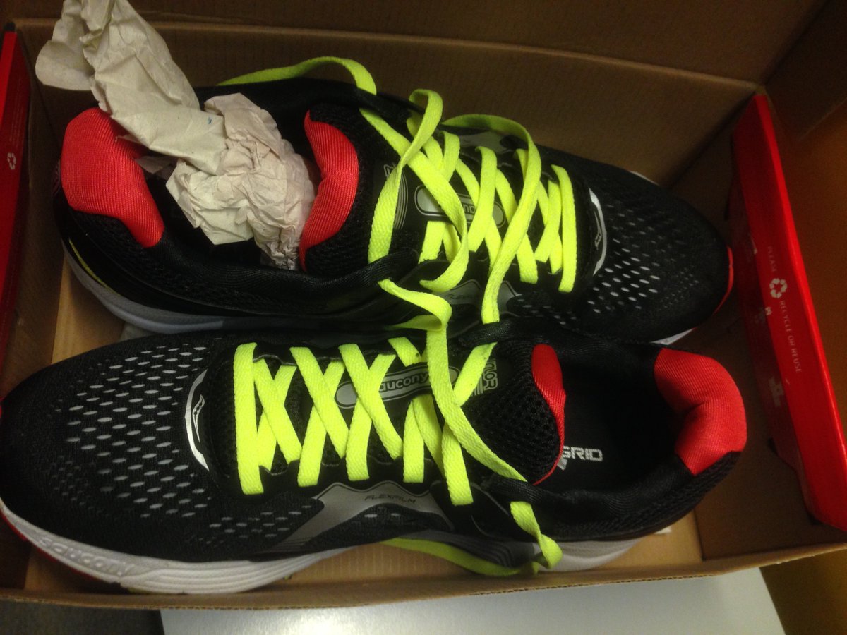 MSEJAMES's tweet photo. New shoes arrived in time to break in for first marathon in 3 weeks' time.  😀 Still time to donate!  #prostatecanceruk #brightonmarathon #berlinmarathon #JustGiving https://t.co/6OFyxjkP9k https://t.co/9Io7ZvWzZh