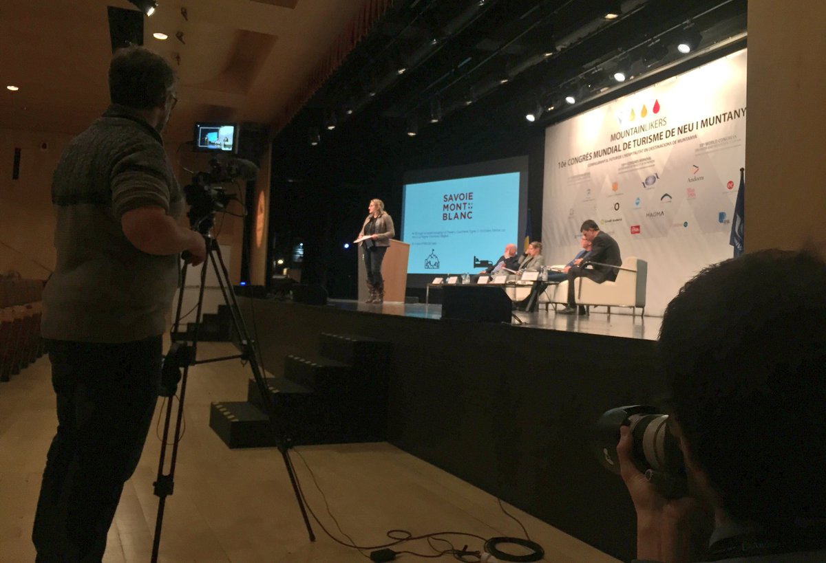 mountainlikers's tweet photo. #mountainlikers 
La gestion de la qualité dans l’hébergement de montagne dans les #Alpes françaises
•
Managing quality for mountain hotels on french #Alps 
👉🏼Natacha Blanch-Gonnet @Montagnettes https://t.co/gGfl4x1LCh