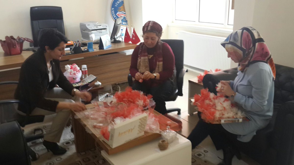 SivasKYGM's tweet photo. Yurtlarımız da Regaip Kandili gibi   Mübarek bir gece için tüm hazırlıklar sürüyor. Kandil heyecanı tüm öğrencilerimizi sardı Rabbimiz yapacağınız ibadetleri kabul etsin...
#KYKdaKandilBaşkadır https://t.co/ClHZY1XR2c