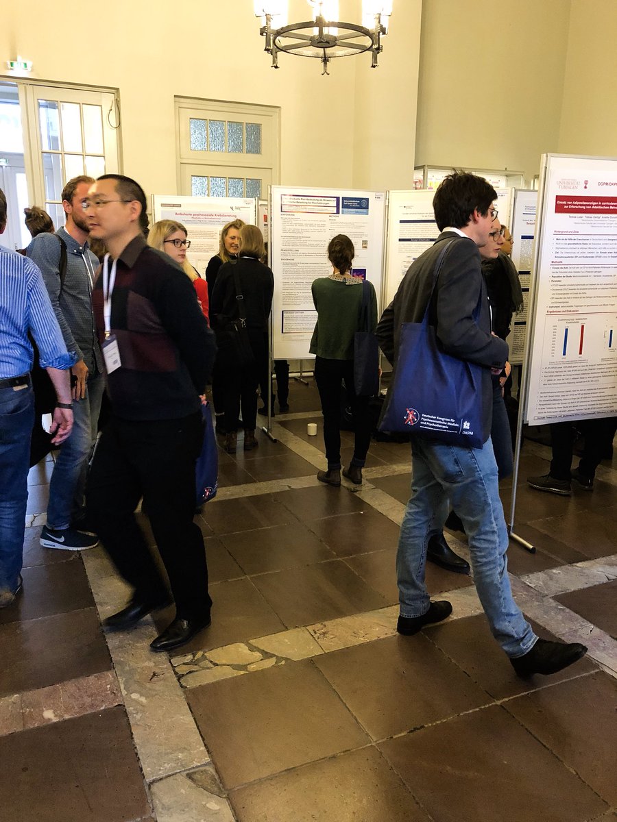 Einblick in aktuelle Studien und neueste Forschungsarbeiten beim #PsychosomatikKongress 2018: Postertour mit unseren Abstract Autoren.