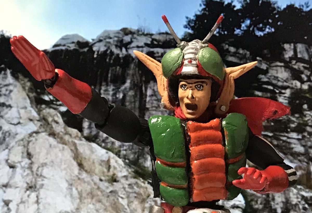 造って遊ぼ フィギュアーツ 改造 仮面ノリダーV2 完成 素体はRXと戦闘