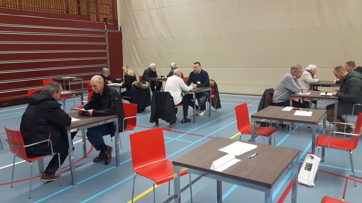 Henri_de_Jong's tweet photo. #veiligheid @VVN #Noordwijkerhout #Teylingen #Noordwijk organiseert rijvaardigheidscursus #Broem voor 50+ Tot in lengte van jaren veiĺig in #verkeer! https://t.co/yXhyydRkbh