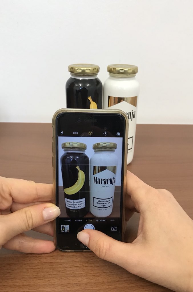 IsabelleBethe's tweet image. Erstmal die neue @truefruits Lieferung shooten. Das @BMgermany Team ist ganz aus dem Häuschen. 🍌🍑🍊🍋 #truefruits #limitededition