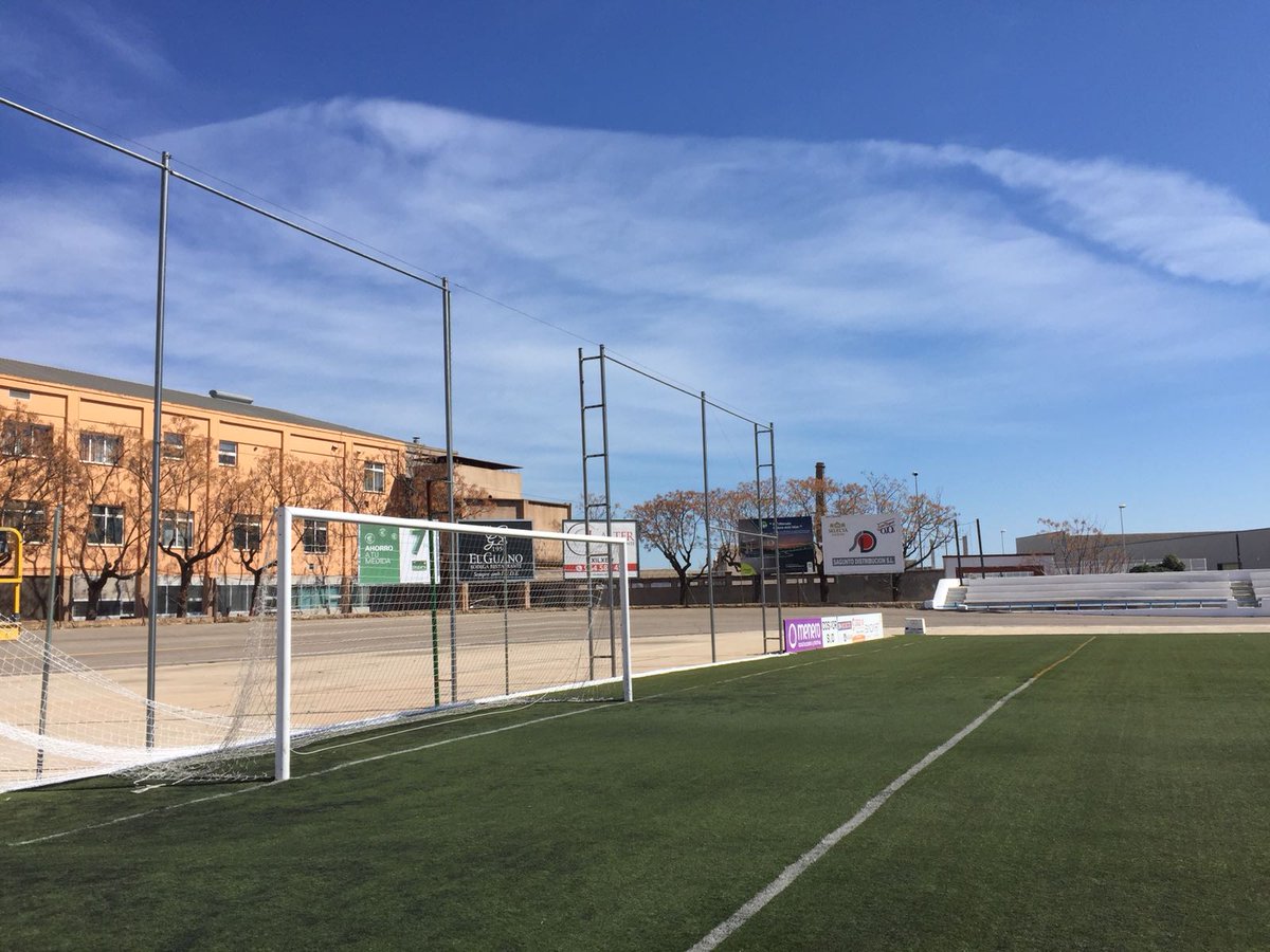 vimassport's tweet photo. #FelizJueves😊
Semana de trabajo👷 en el Campo Municipal la #Moleta de la @udvalldeuxo. En sus instalaciones ya disfrutan de las #redes perimetrales de #VimasSport ⚽
Consulta gama redes en nuestra #web. ¡En breve con + 🆕 #novedades en esta sección! ▶ https://t.co/ugfVGeyGSh https://t.co/F1PkbblLBq