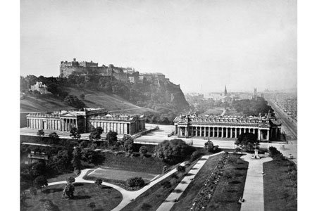Scranlife's tweet photo. @NatGalleriesSco @VisitScotland @RoyalScotAcad @HistEnvScot @culturescotgov @ScotGovFM Belated, but heartfelt, birthday wishes dear #ScotNatGal 
Still looking fine after all these #159Years 
https://t.co/Dz8loTf9SF♥️ https://t.co/wWHTjqkviq