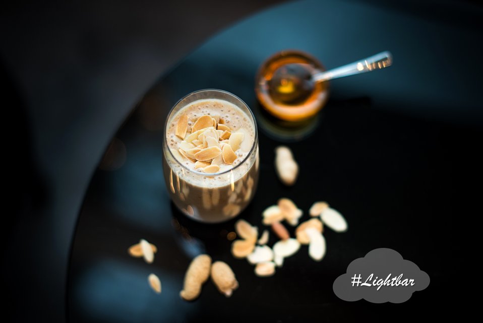 #Lightbar
Our nutricious Fitness cocktail with soy milk, oatmeal, banana, honey and peanut butter could be an alternative for your healthy breakfast. Get a boost of energy for a good start of a day. Come to visit Lightbar before work!
swissotel.com/hotels/moscow/…
