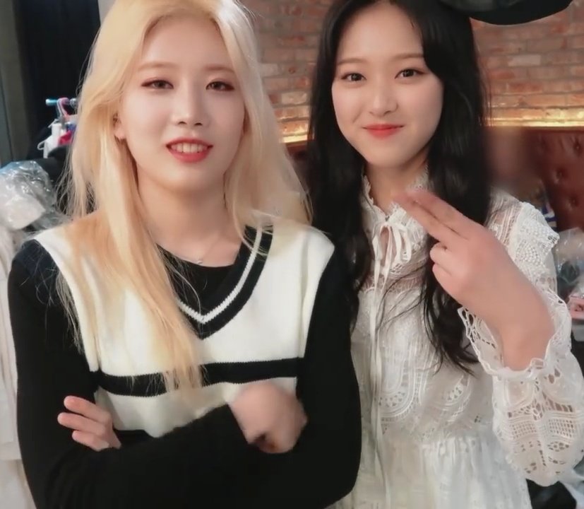 loonaquality's tweet photo. #김립 + #헌진 https://t.co/Q9eAnwc542