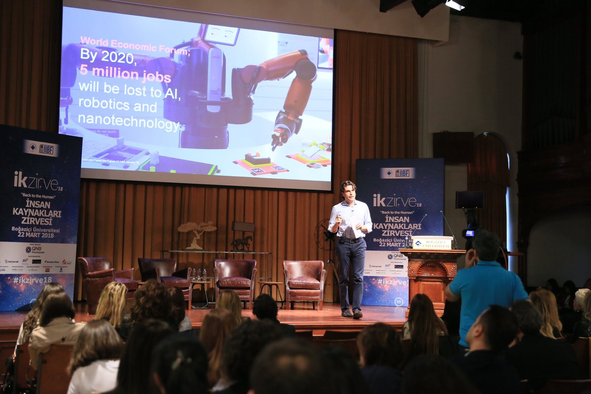 Facebook Orta Doğu, Türkiye ve Afrika Bölge Direktörü Ari Keşişoğlu "Bu Sadece Bir Başlangıç" başlıklı konuşması ile sahnede! #ikzirve18