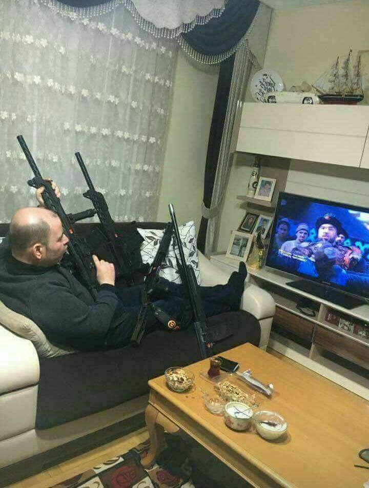 1299 - kuruluş
1453 - yükselme
1579 - duraklama
1699 - gerileme
1792 - dağılma
2018 - sıyırma