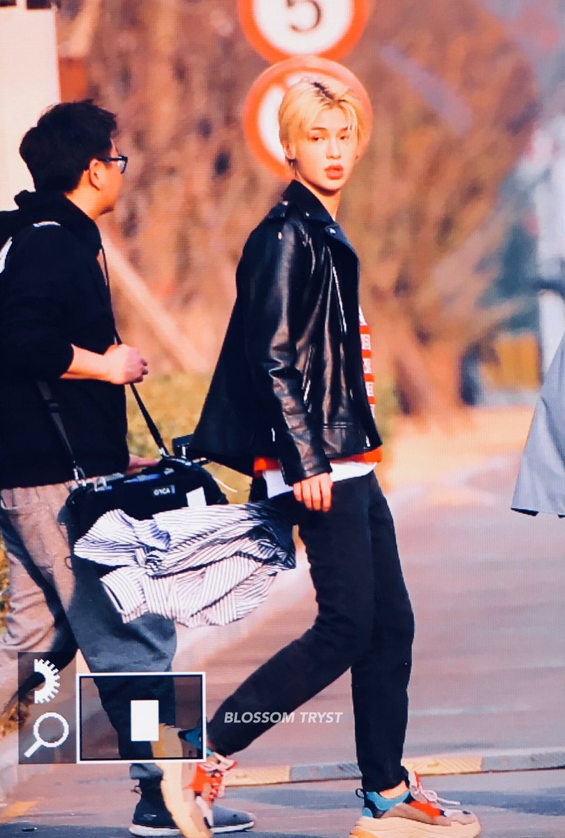BlossomTryst_'s tweet photo. #黄明昊 #justin #저스틴 
180322 preview https://t.co/w8QRZpjUIp