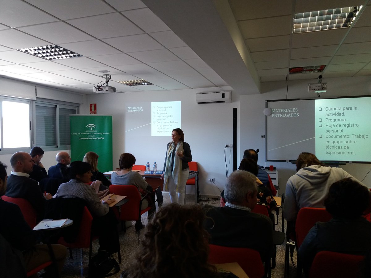 yolandacepma's tweet photo. Arrancan las jornadas proviniciales de formación asesora en Antequera, con la oralidad como tema central. @cepmalaga #cepdemalaga https://t.co/ldkNCvSnLM
