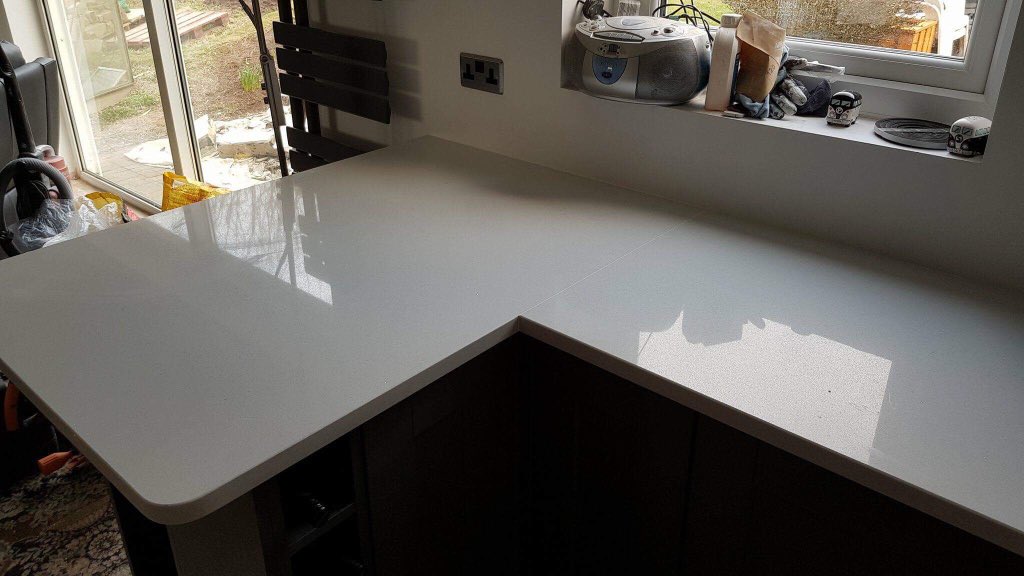 SheffieldSolid's tweet photo. Stunning Quartz White Galaxy worksurfaces... Expertly installed yesterday by our team in Sheffield #madeinsheffield #quartz #solidsurface #sheffieldissuper 

https://t.co/cIumUEEBpe https://t.co/4xmLJzhTCh