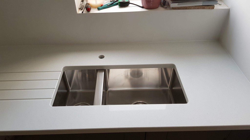 SheffieldSolid's tweet photo. Stunning Quartz White Galaxy worksurfaces... Expertly installed yesterday by our team in Sheffield #madeinsheffield #quartz #solidsurface #sheffieldissuper 

https://t.co/cIumUEEBpe https://t.co/4xmLJzhTCh