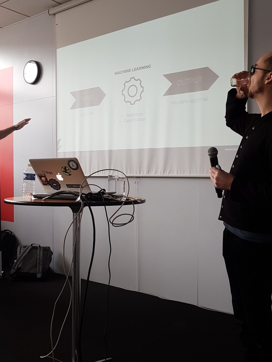MoiseLeGeek's tweet image. Mettez le test and learn a la poubelle boostez vous au machine learning #dataseo #SEOCAMP