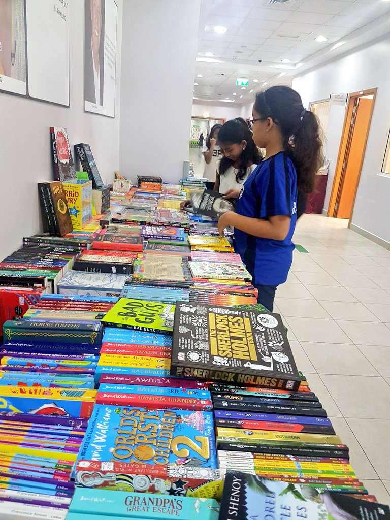 gma_library's tweet photo. #Bookfair @dxbmodern Pickup sm greatreads for #Springbreak Perfect way to relax! #booksforlife #readgoals #HappySpring @KNargish @GMAPrimary https://t.co/BmzMFDkVKY