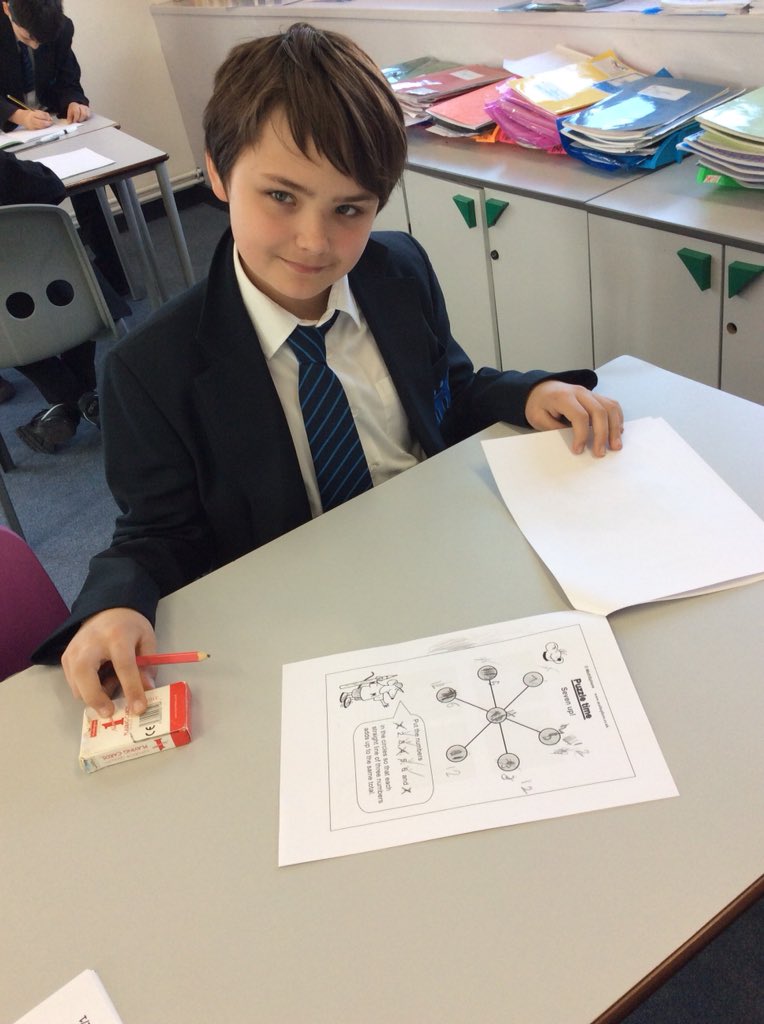 Moatbridgesch's tweet image. It’s ‘puzzle time’ in Maths!

#makemathsfun
#problemsolving