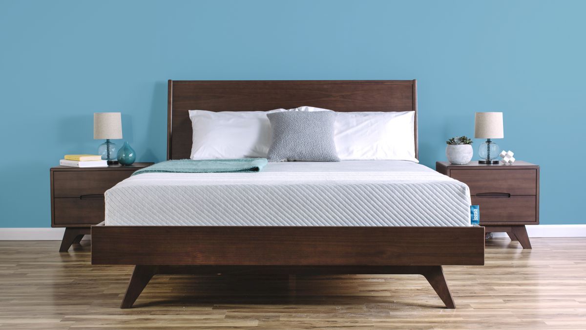 Not getting enough sleep? A new mattress can help you drift off easier, check out our guide to choosing the best mattress for you buff.ly/2HRoqpR