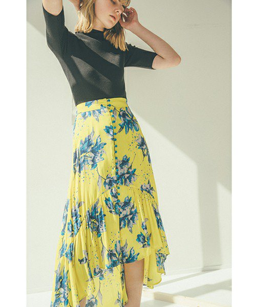 Snidel公式アカウント Sur Twitter Newarrival 本日からzozotownでも 18ss 2nd Collectionの 先行予約がstartしています 今日限りで 1000offで買えちゃうキャンペーン開催中 Check T Co Talggnvkb8 Snidel Usagionline ウサギオンライン