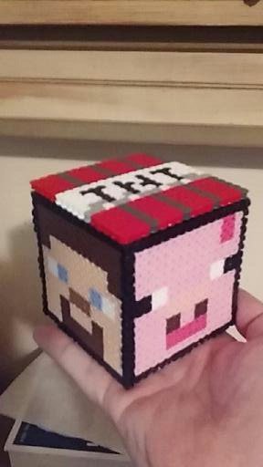 AprilFrench40's tweet image. Here is a popular order, minecraft box.  about 4 1/2 inches squared.  TNT is the lid. #aprilsbeadifulthings
