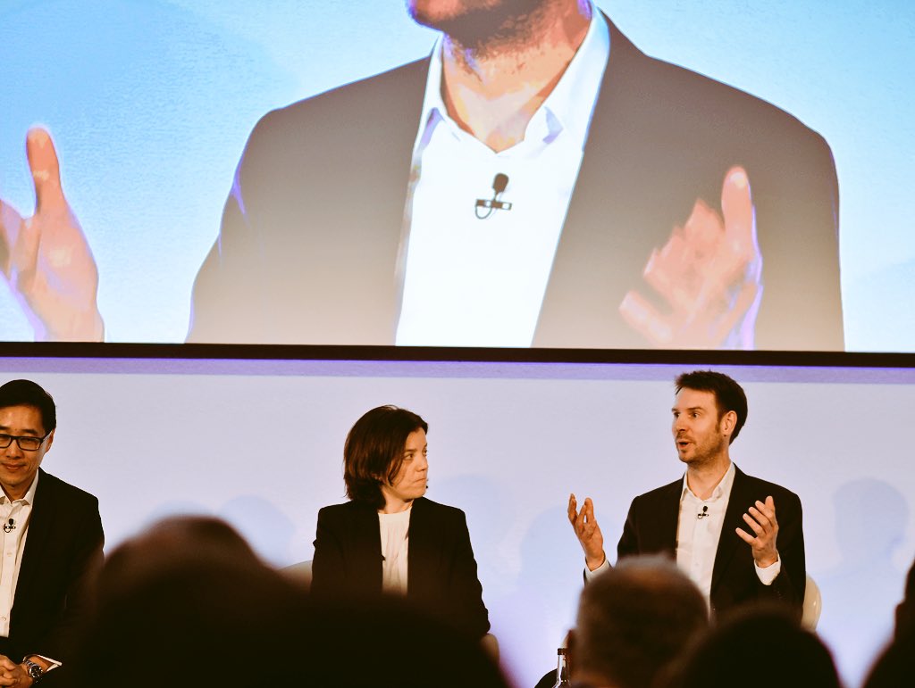 neel_mistry's tweet photo. “We are a technology business with a banking license, adding tens of thousands of new customers every month!” What a growth story from Oliver Hughes @tinkoff_bank. #CitiDigiMoney
#AroundFinTech @CFTE_Edu https://t.co/RRp2YRLCri