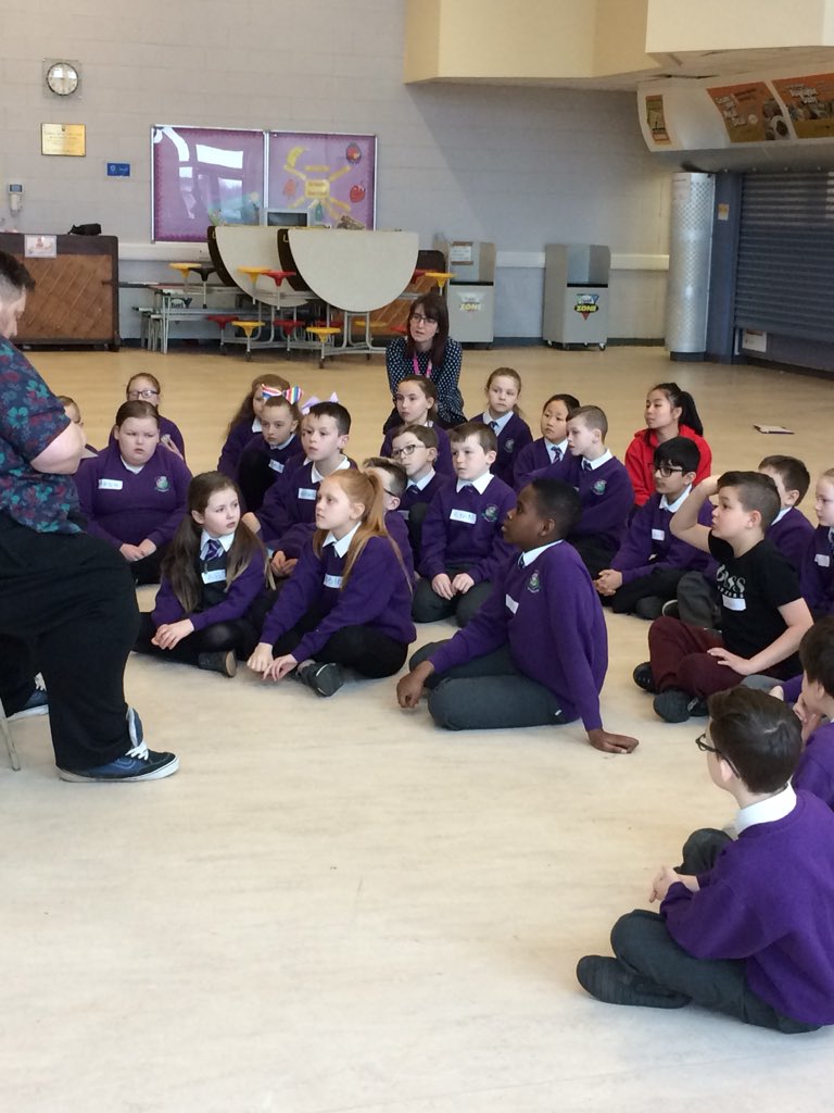 CalClubGCU's tweet photo. Launching our Celebrating Science Series: Solar System Science in @StMonicaMilton today! Weβre so excited to be partnering with @MarthaPrimary working towards our family science day on the 2nd of June! #stem #STEMScot18 #GCUSTEM https://t.co/wts6BSQIgG