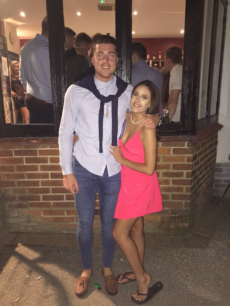 georgiemarsh123's tweet photo. Happy birthday @jackscans123. Can’t wait to celebrate with you and get you white girl wasted as always ✌🏻 Love u doll xox https://t.co/zOY1pXGDWy