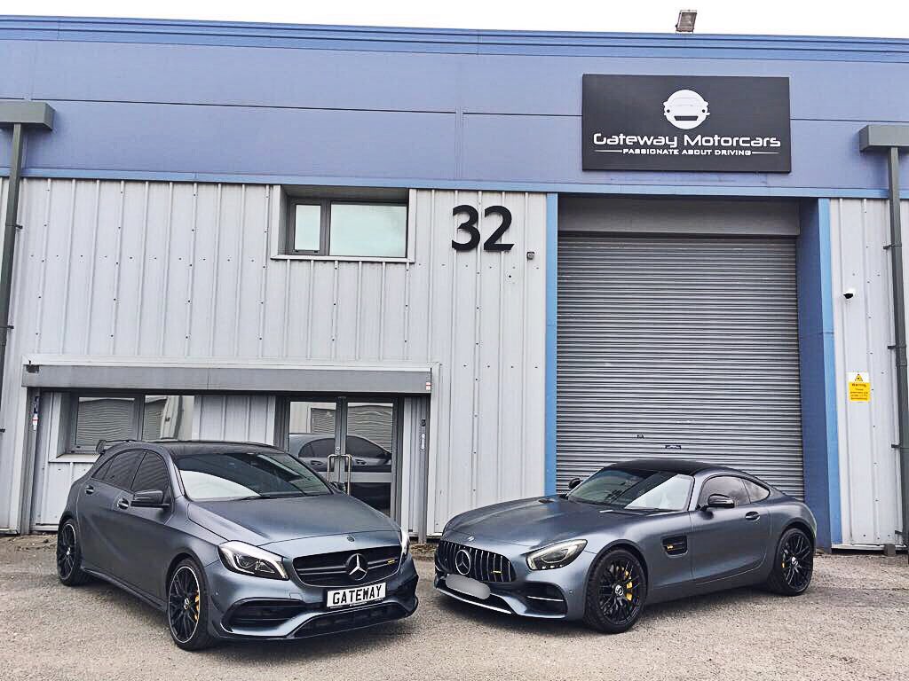VipGateway02's tweet photo. Matching Mercedes-AMG A45 and GTS 😍👌 https://t.co/XasAcmGMAd