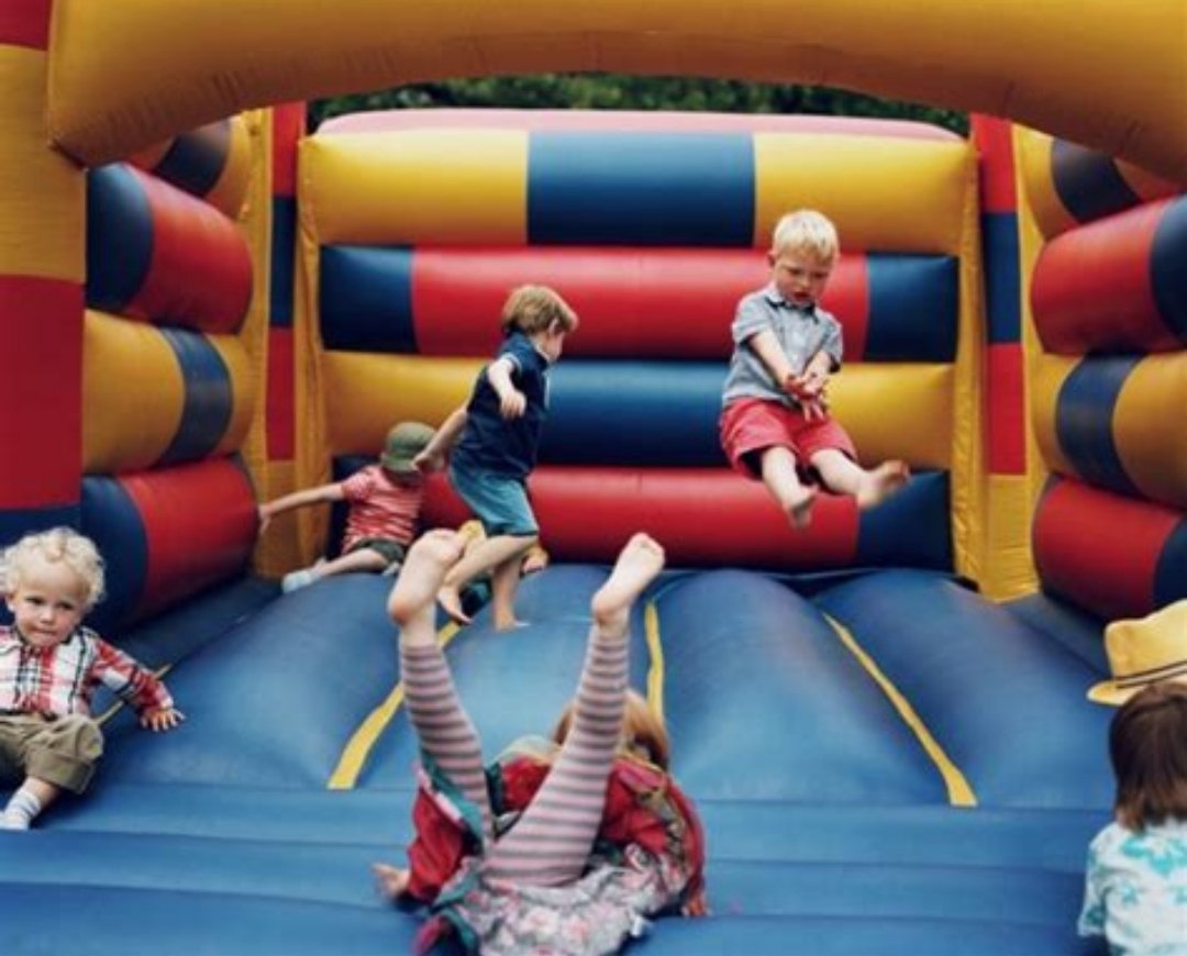 m.facebook.com/story.php?stor…
Inflatable Ape is Yorkshires Premier indoor inflatable play event. We're at Hemsworth Sports Centre on the 31st March and 1st April. Visit inflatableape.co.uk for further details and ticket prices. 😁😁😁