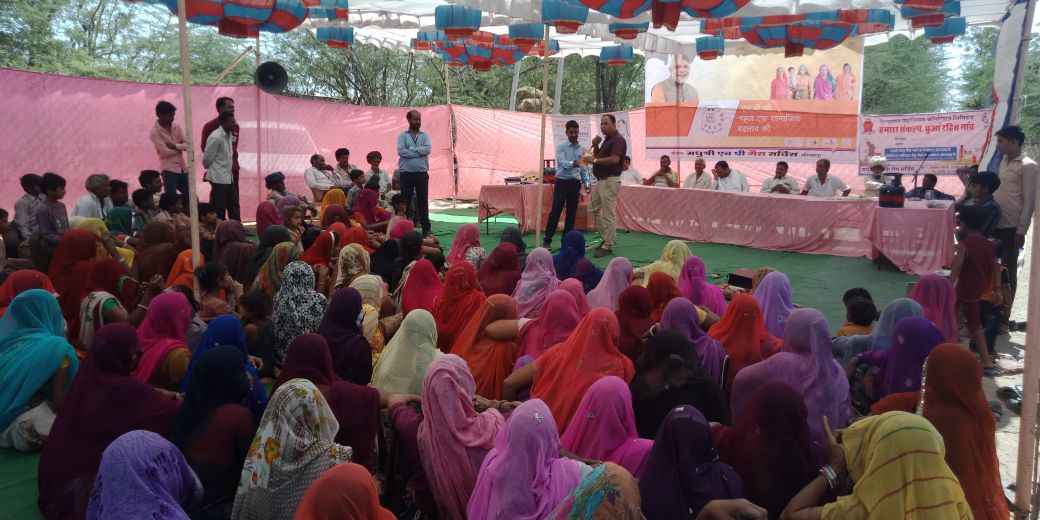 PankajHpcl's tweet image. PM LPG Panchayat conducted on 22nd March at Vill: Gudla, Bhilwara, Rajasthan , in presence of 150 people including 130 female @HPCL @PMUjjwalaYojana @ajitsingh1961 @MustyalwarShyam @AshutoshJindal @Rg03Goel @Sunjay_HPCL